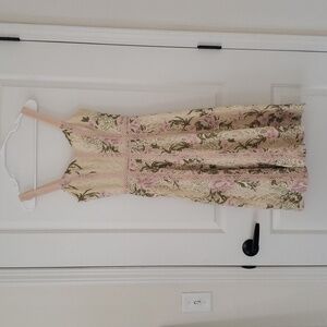 Dress the Population Floral Lace Midi Dress